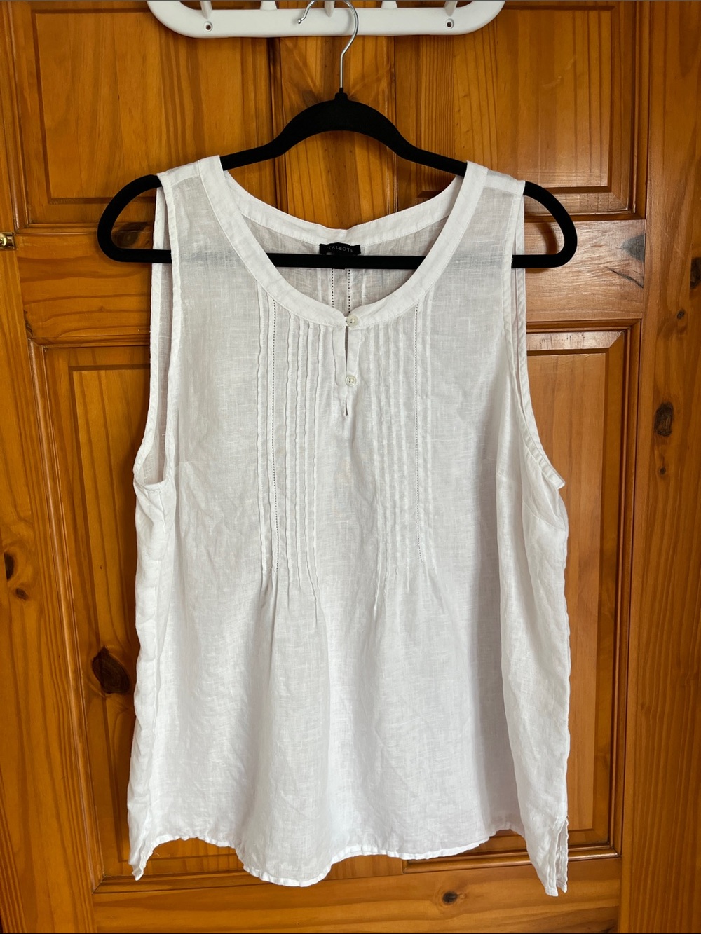 Talbots White Sleeveless Pintuck 100% Linen Tank